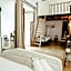 Hotel Sin Nombre