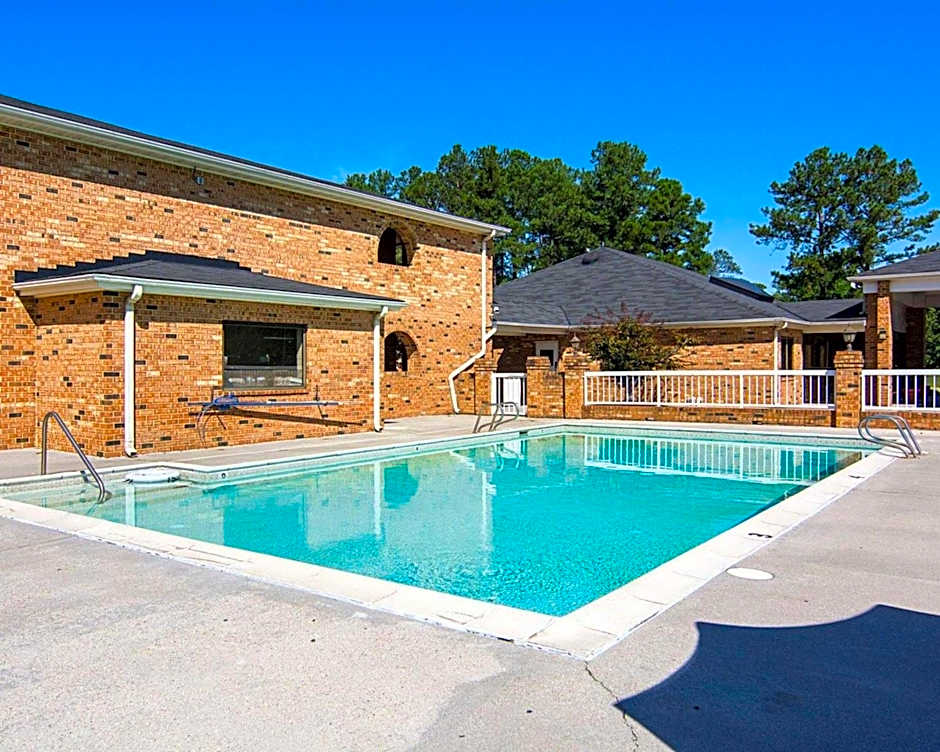 Quality Inn Petersburg Fort Lee Area