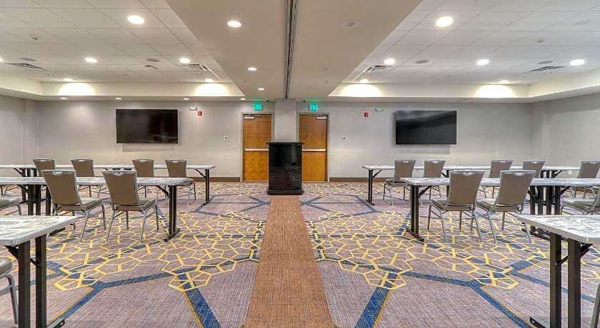 Holiday Inn & Suites Pigeon Forge Convention Center By IHG
