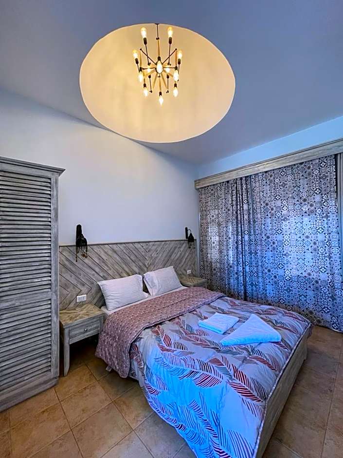 Shams Hotel & Dive Centre