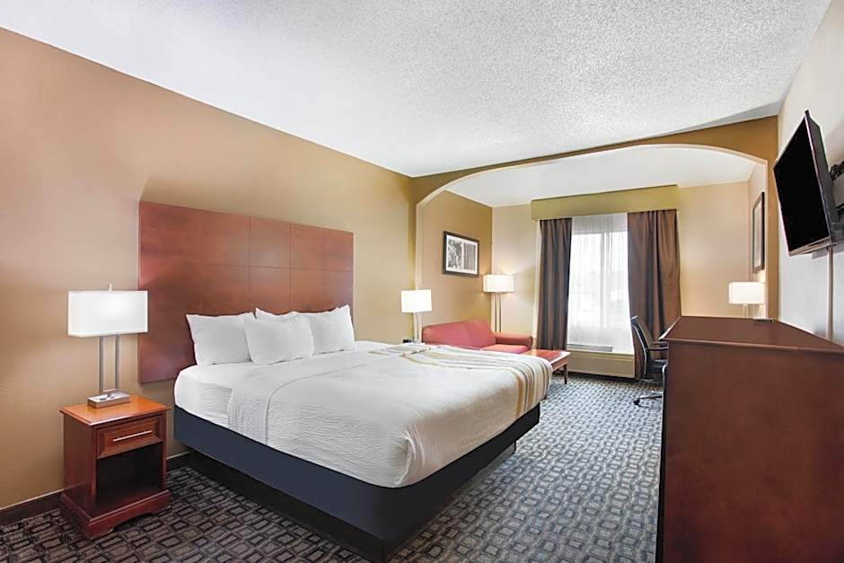 La Quinta Inn & Suites by Wyndham Decatur