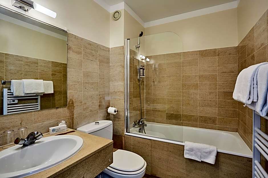 Hôtel Beauquartier Moulin Rouge - Ex goldhotel