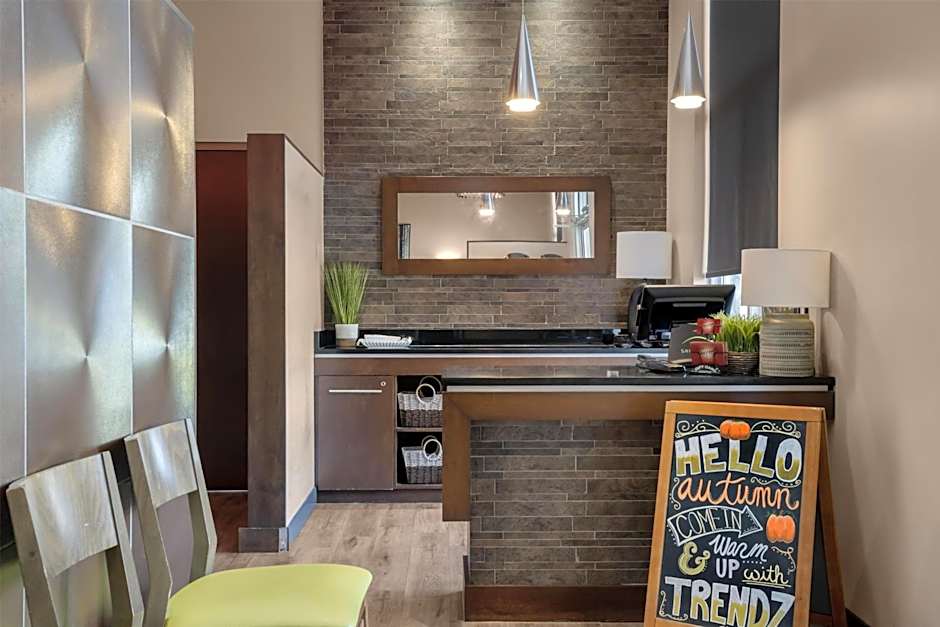 Best Western Plus Dartmouth Hotel & Suites