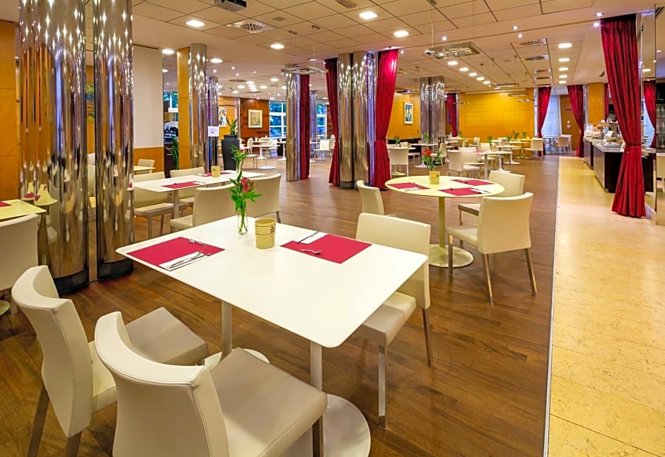 Crowne Plaza Padova by IHG