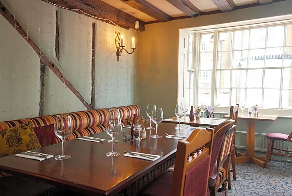 The Bell Hotel Woburn By Greene King Inns