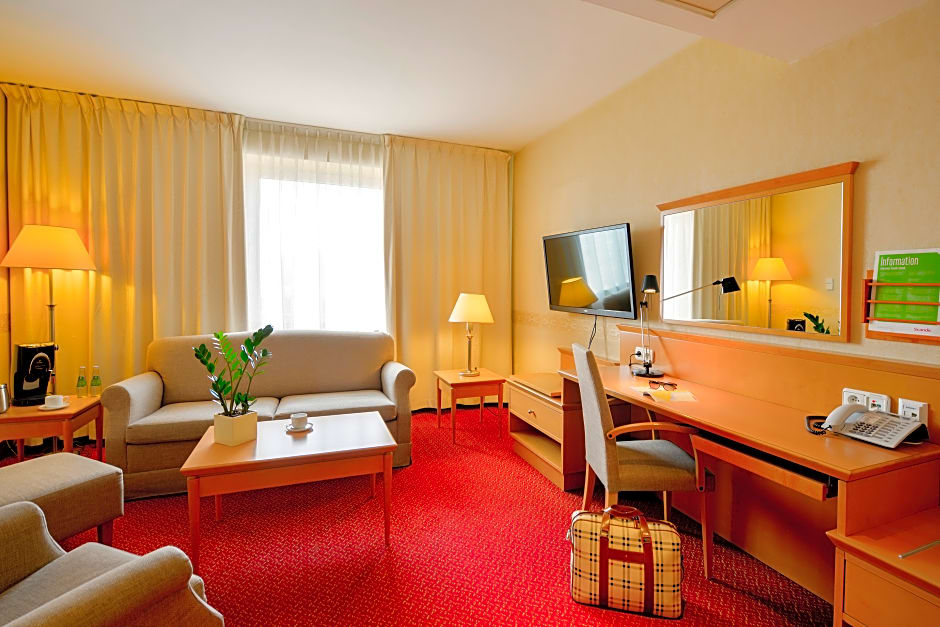 Photo 1 of 1 of Standard Suite
