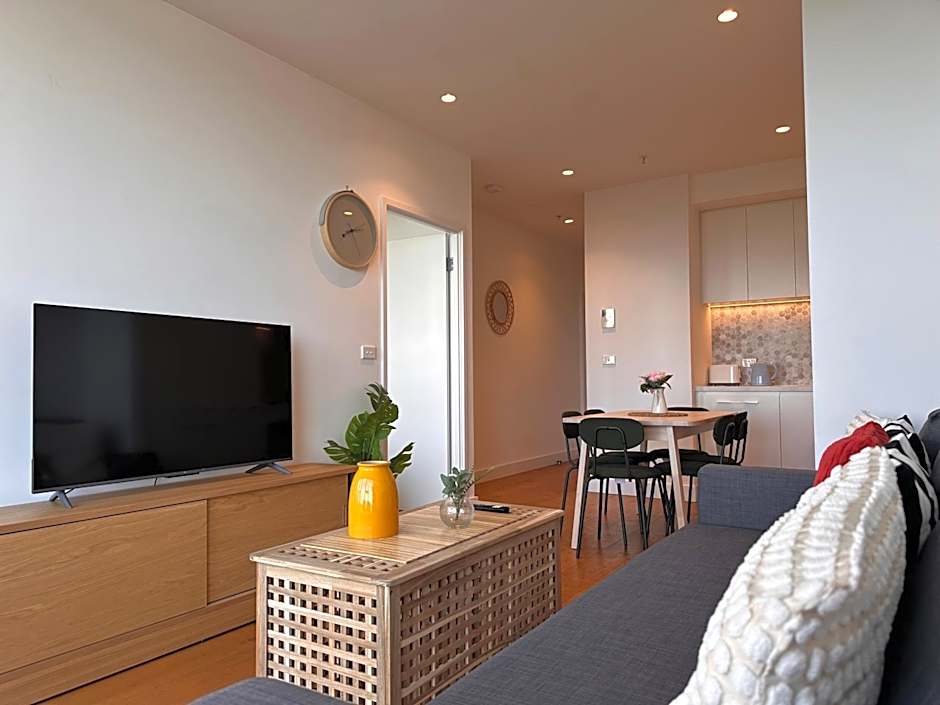 Skyview Retreat Whitehorse Tower