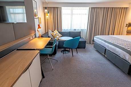 Premium King Room