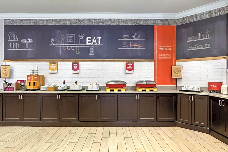 Hampton Inn & Suites Albany-Downtown