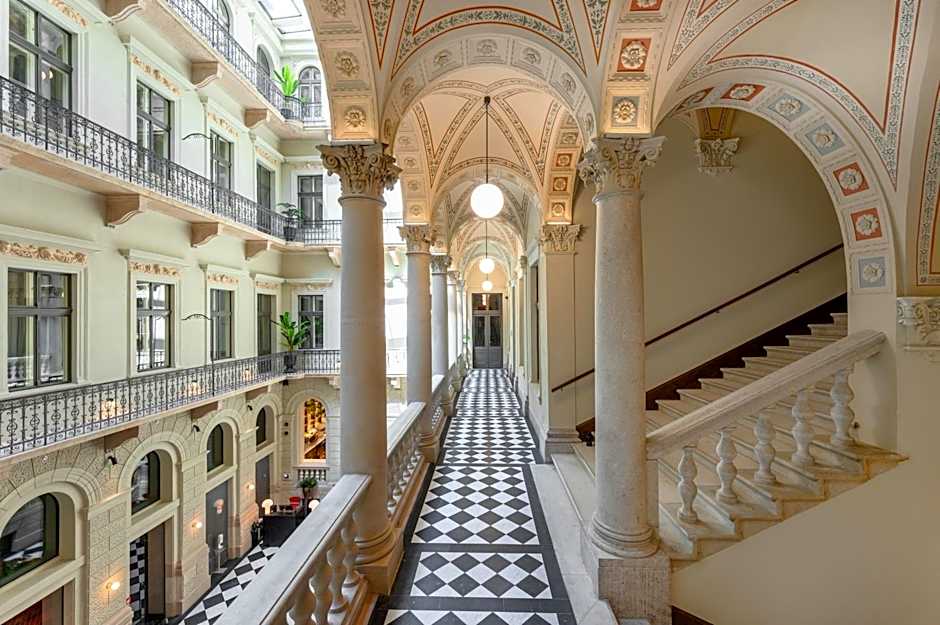 Hotel Oktogon Haggenmacher by Continental Group