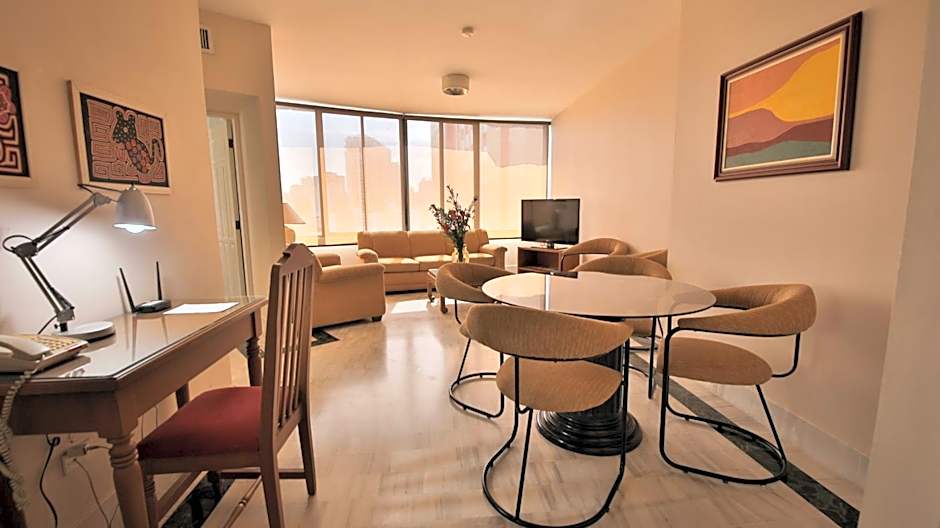 Torres de Alba Hotel & Suites