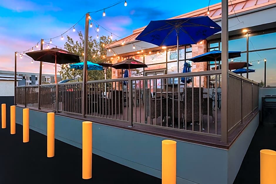 Suburban Studios Salt Lake City Airport