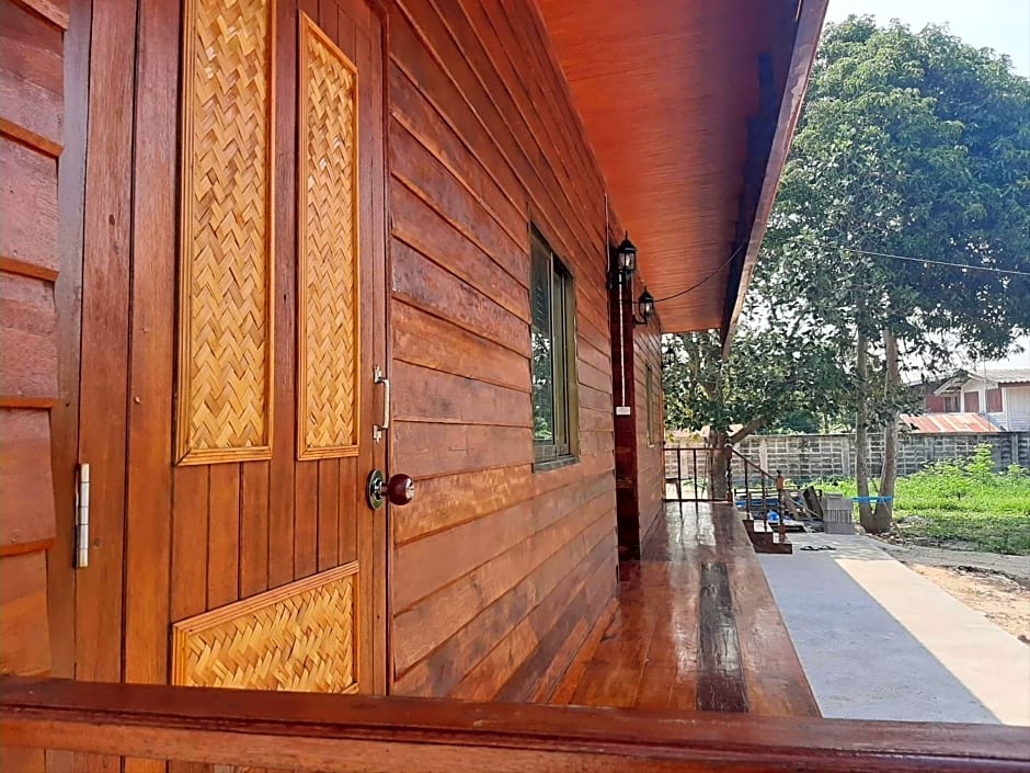 Baan Rabiangdao UthaiThani