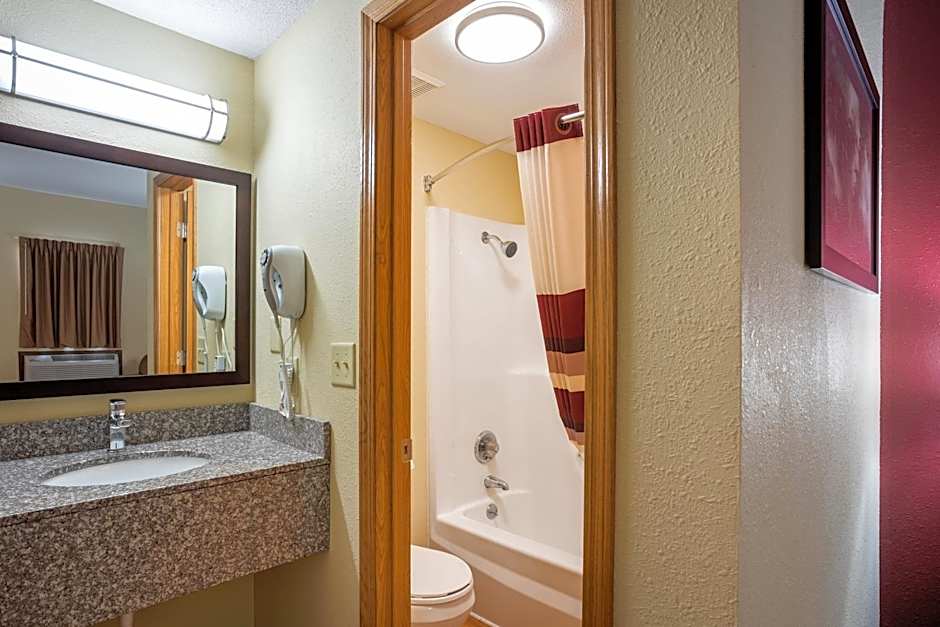 Red Roof Inn Des Moines