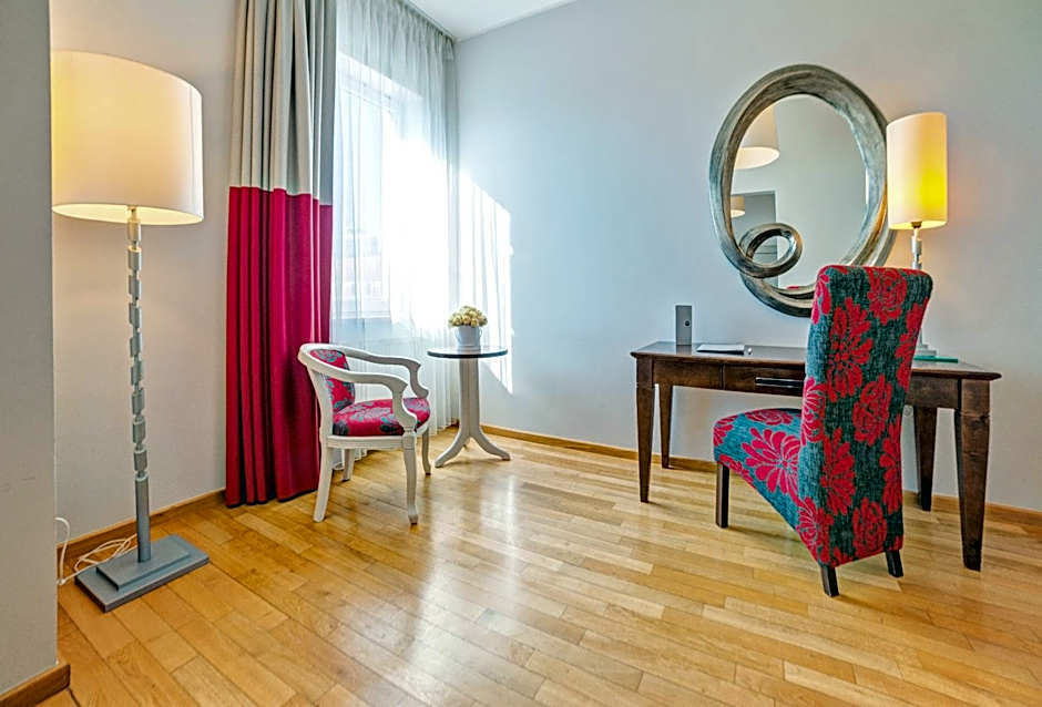 Don Prestige Residence