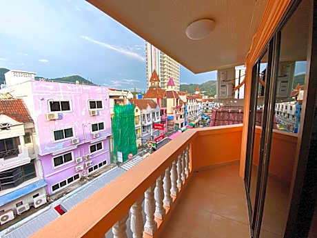 Grand Deluxe Double Room with Balcony