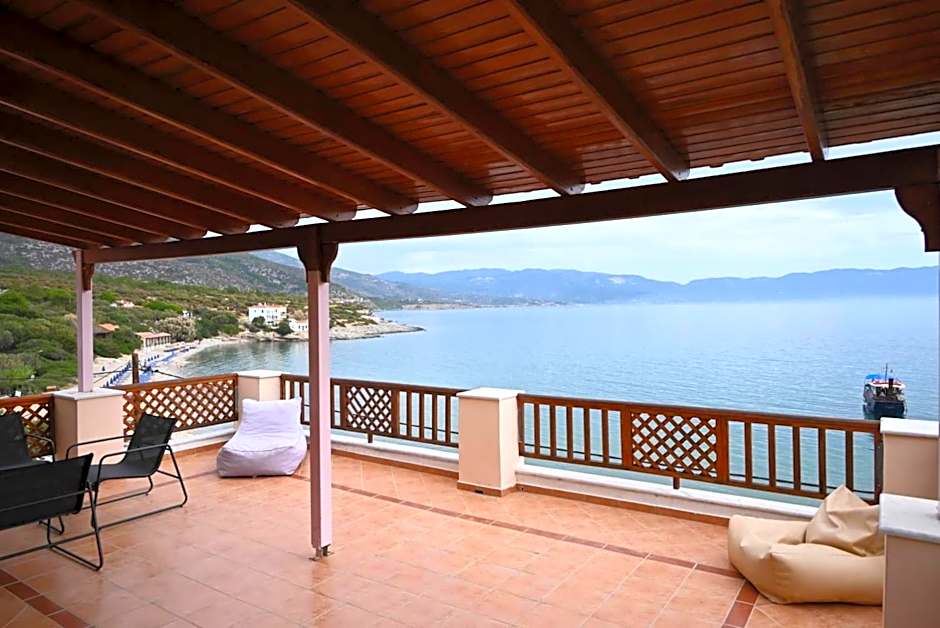 Nereides Seaside Apartments