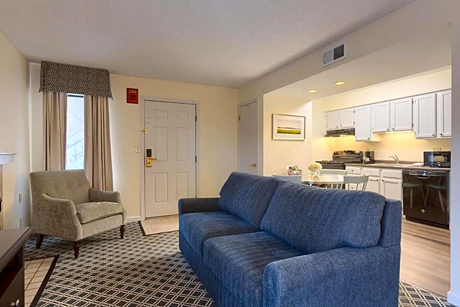 Residences at Daniel Webster