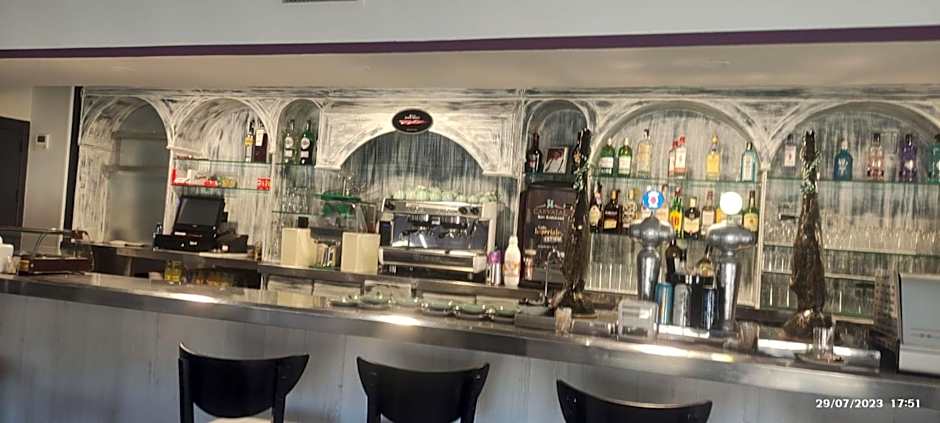 Hotel Carvajal
