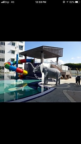 Homelite Resort water theme park condominium