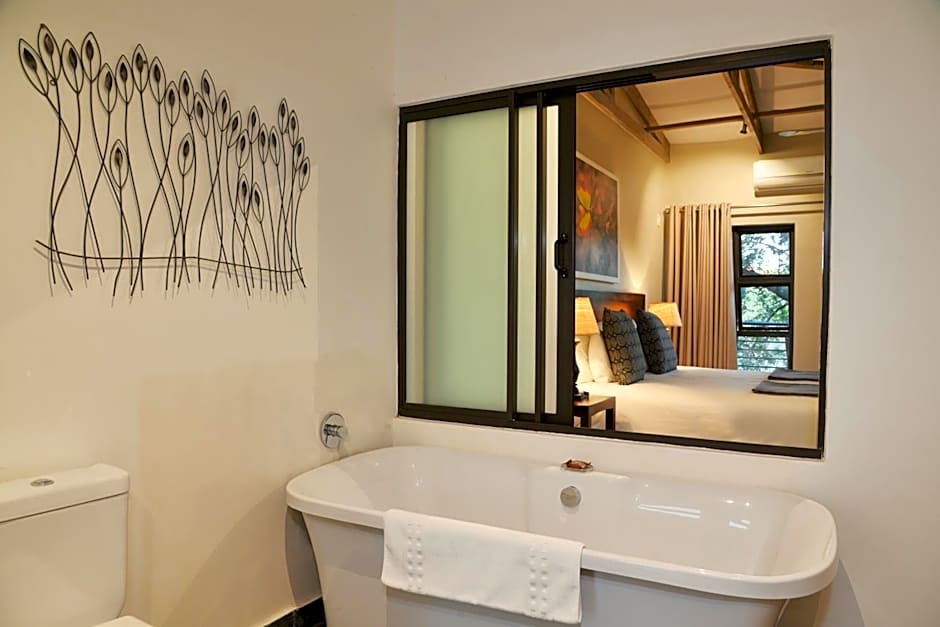 Bushveld Terrace Safari Hotel, Lodge & Spa