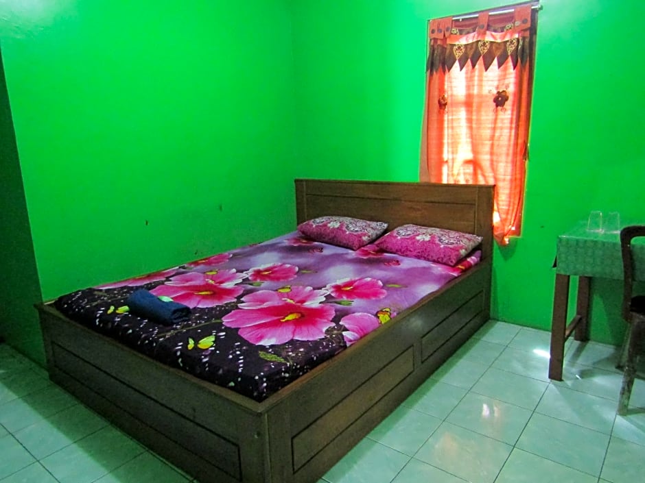 Losmen Kinasih Puncak & Gazebo Pandang