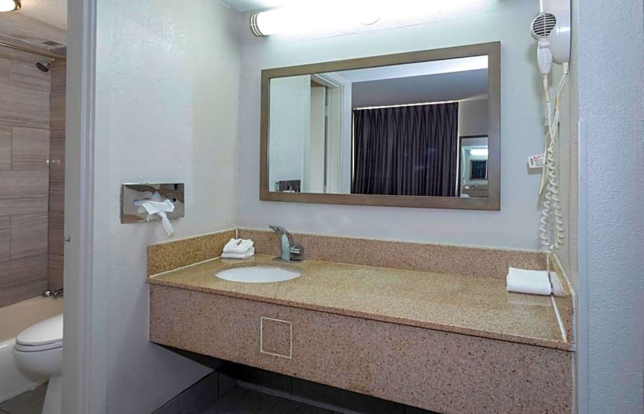 Red Roof Inn Petersburg - Fort Lee