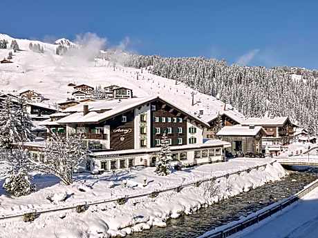 Hotel Arlberg Lech