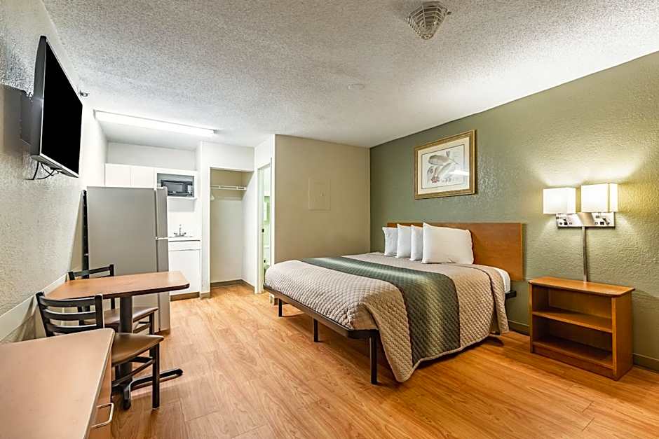 HomeTowne Studios Atlanta NE - Norcross South