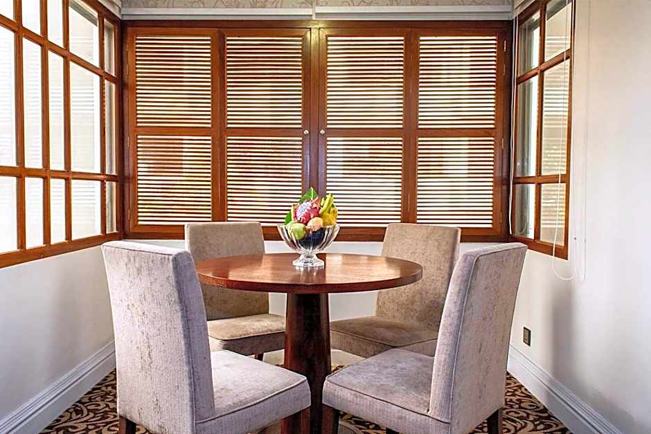 Royal Park Residence Hotel