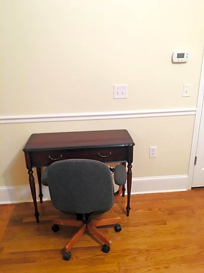 MooreField Suites Greensboro East