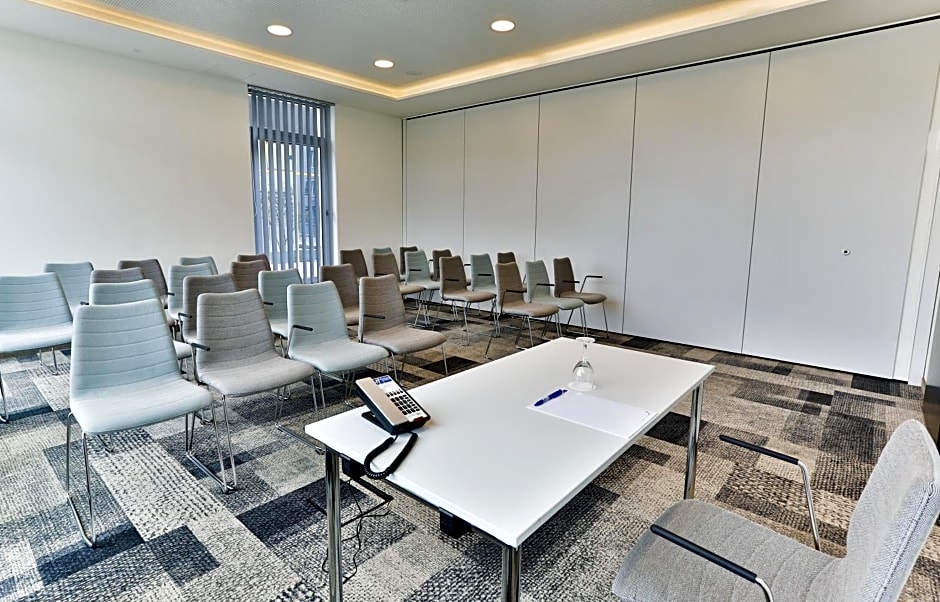 Holiday Inn Express Karlsruhe - City Park By IHG