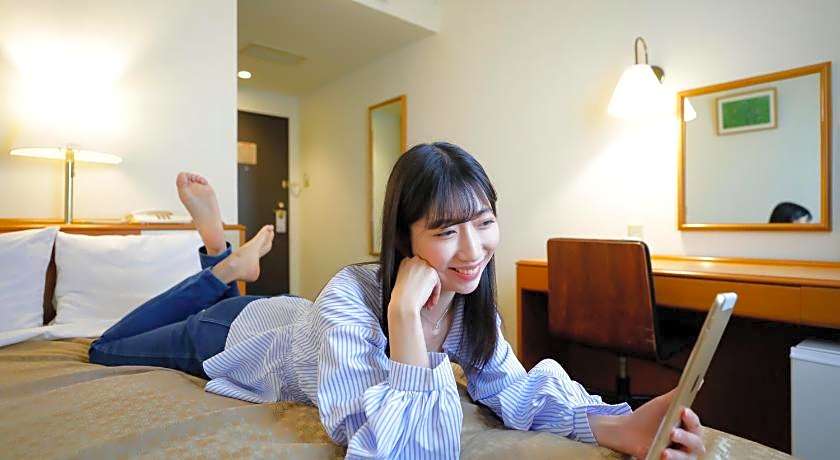 Kawasaki Central Hotel