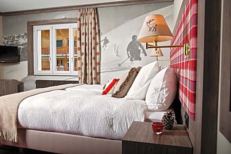 Cozy Double Room with Balcony