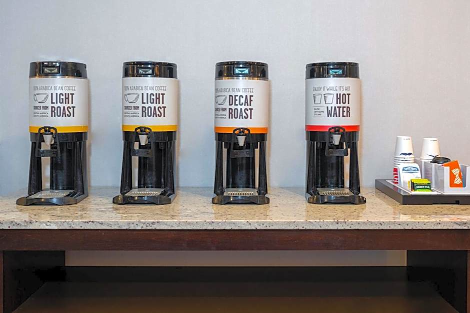 Hampton Inn By Hilton And Suites Buffalo Downtown