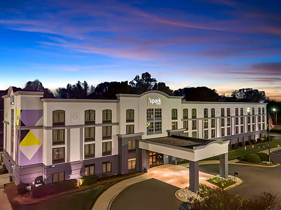 Spark By Hilton Charlotte Tyvola I-77