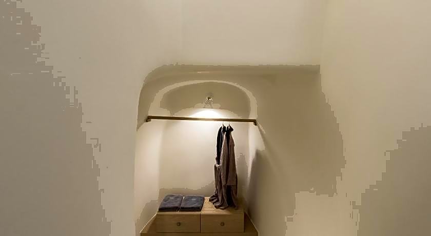 Art Maisons Oia Castle Hotel