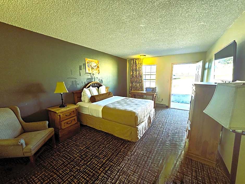 Econo Lodge Eagle Nest