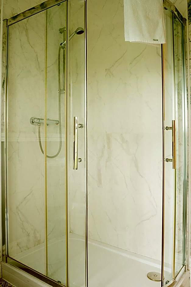 Abbeyview House B&B and Glamping