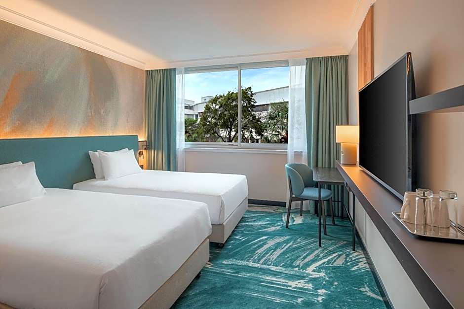 DoubleTree by Hilton Paris Bougival