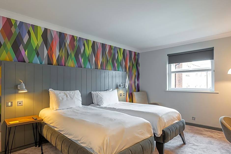 Village Hotel Chester St David's