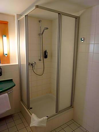 Family Room with 63"x79" (160x200 cm) double bed and sofa bed, new sleep-easy concept