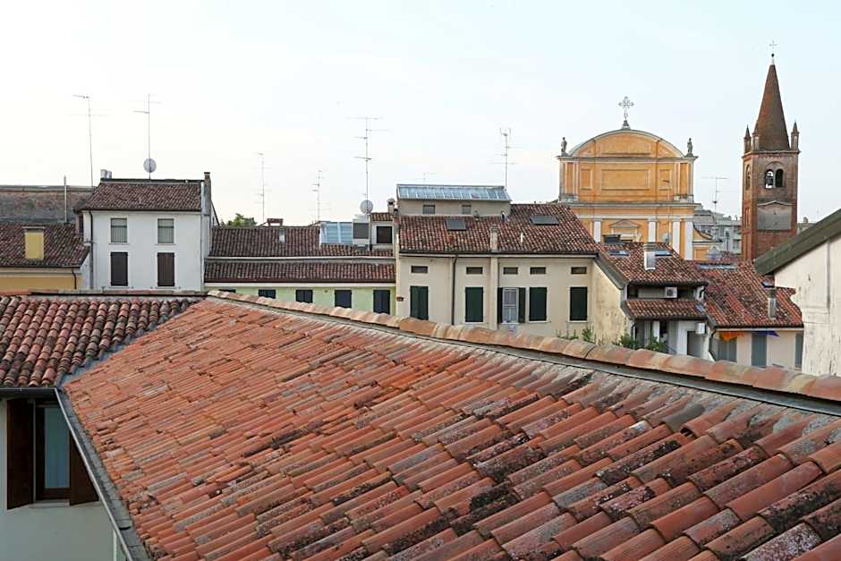Hotel Mantegna Stazione, MantegnaHotels