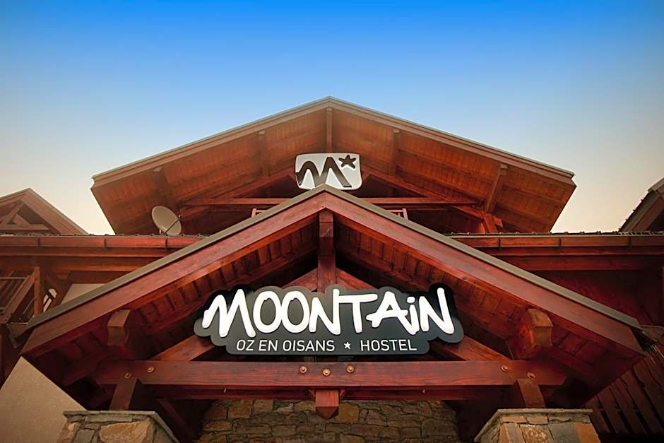 Photo 1 of 36 of Moontain Hostel