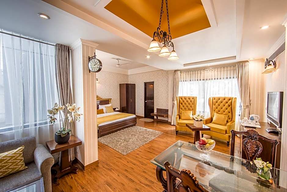 Photo 1 of 15 of Executive Suite