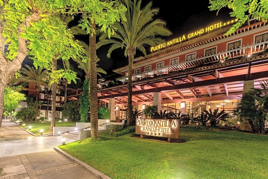 Puerto Antilla Grand Hotel