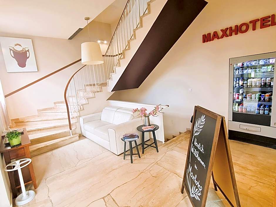 Maxhotel