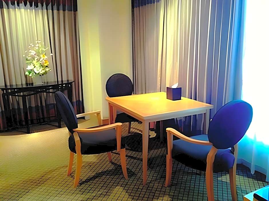 Miracle Grand Convention Hotel