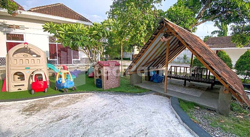 CBG INN RedPartner near Stasiun Solo Balapan