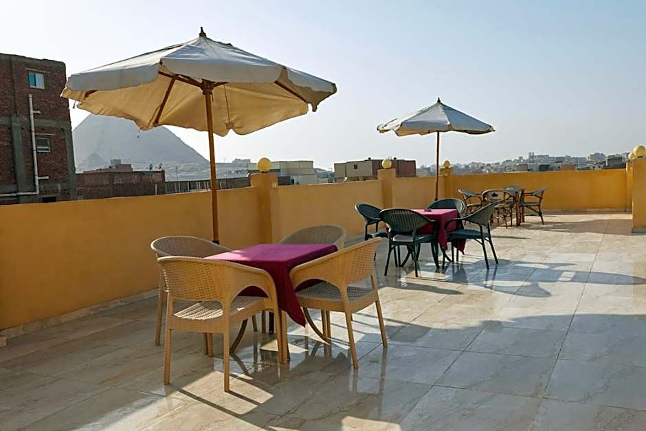 Grand Pyramid View Hotel